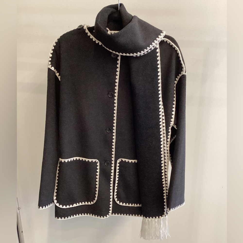 Black and White Button-Up Stitch Jacket with Scarf